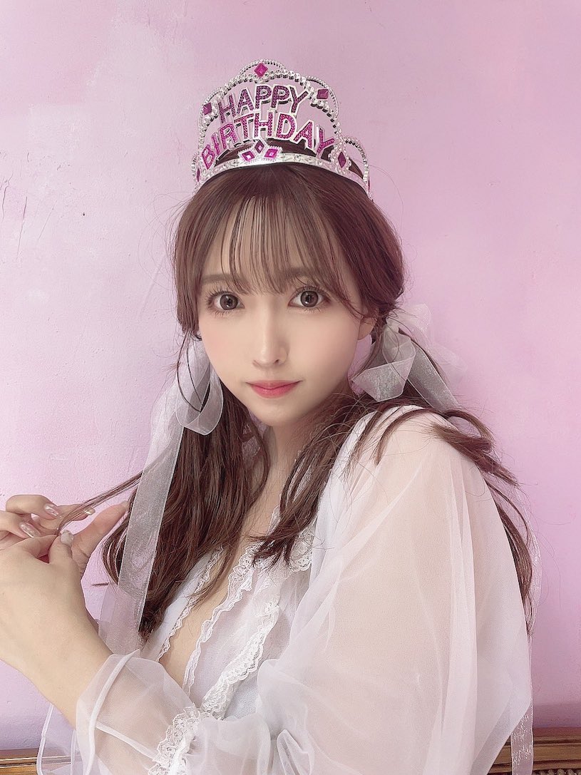 女神「三上悠亞」露巨乳歡慶生日，震撼宣布「超重大消息」！