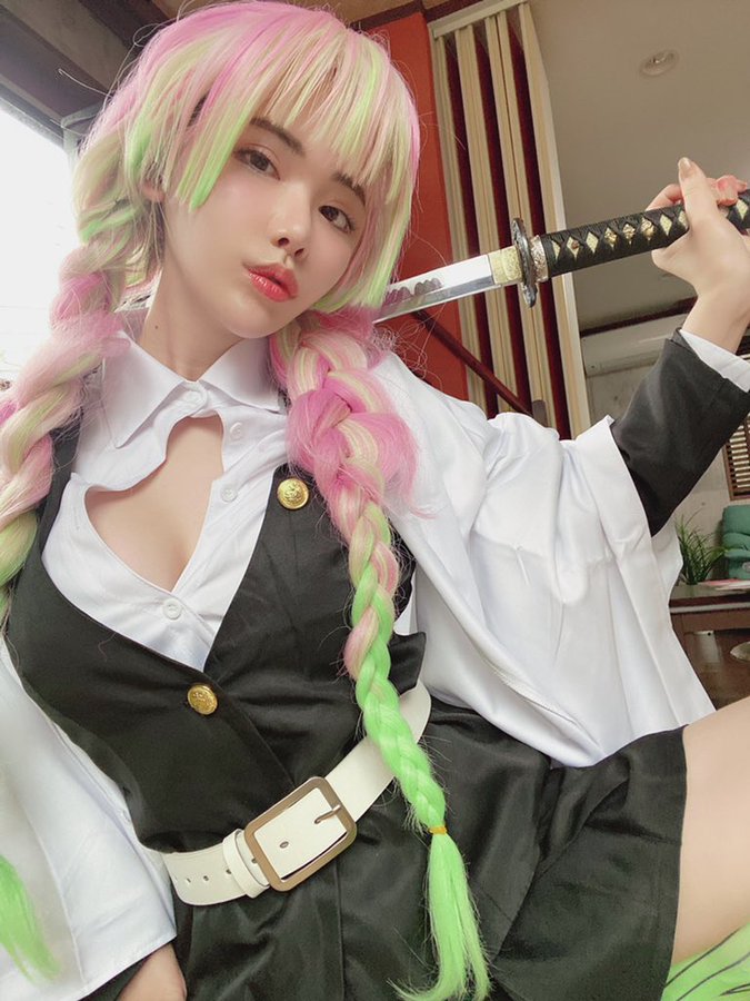 全身凶器！ F罩杯榨汁淫魔「深田詠美」最新作品4小時狂榨14發新鮮液體！