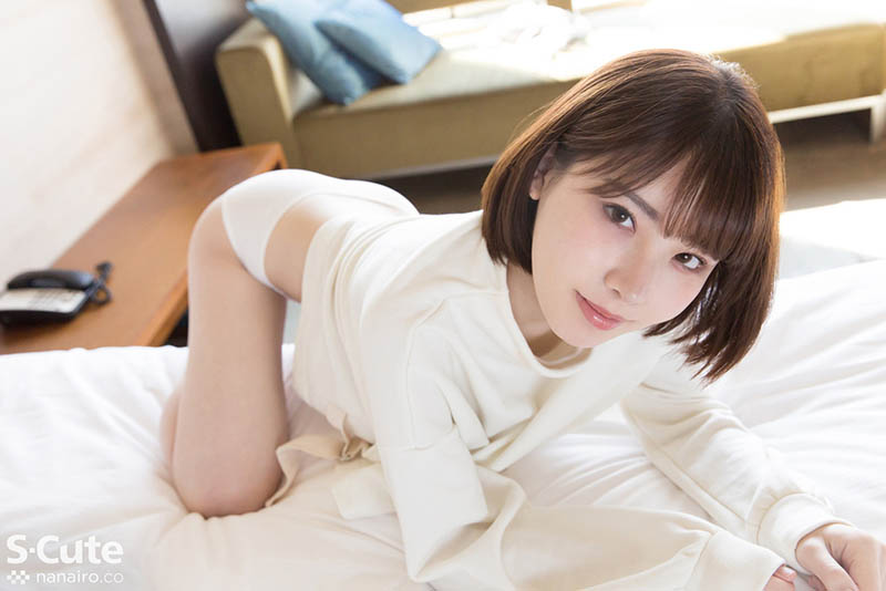 被爸媽抓到拍AV⋯深田えいみ當下的反應是?