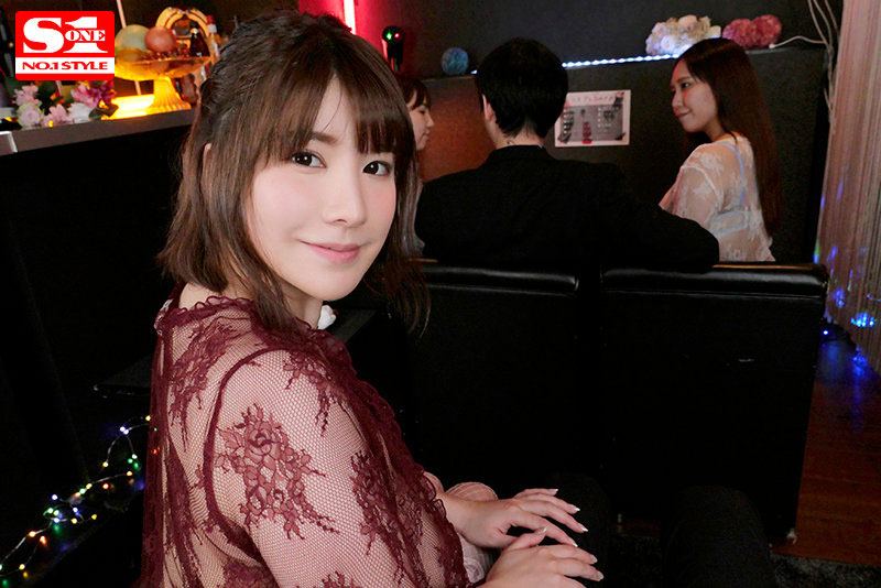 首部VR作品! J罩杯神乳美女「有棲花緋」最新作品要把J奶送到眼前近距離享受!