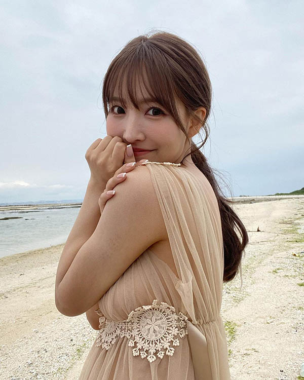 AV天后出道6週年「裸體寫真寵粉」 網：出道作還躺在我的D槽