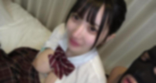 FC2賣家真的是雞巴！還沒拍AV的寫真女星也下馬被中出！