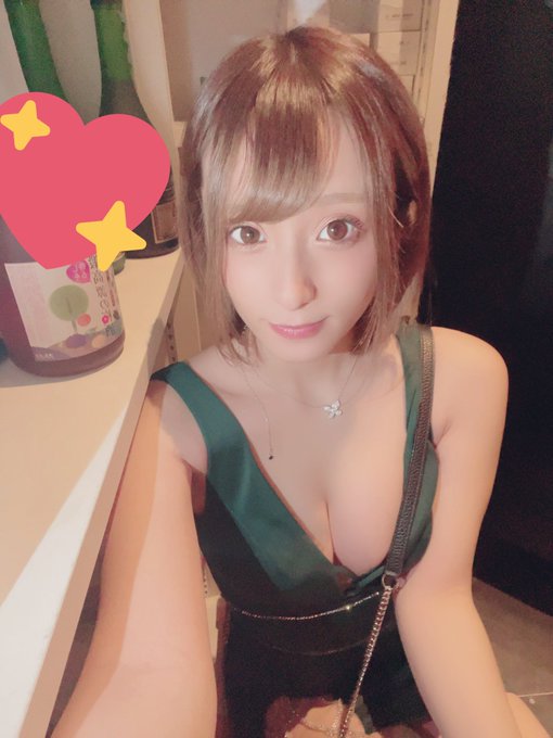 纖細美巨乳！ D奶白皙小馬「吉良凜」素人片扮演敏感實況主、每一下都很爽！