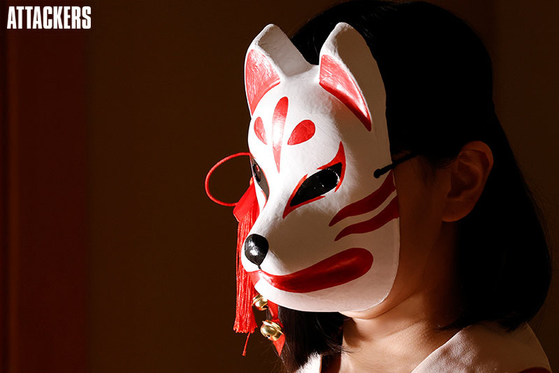 宛如散落的花辮！明里ともか的退縮作是⋯