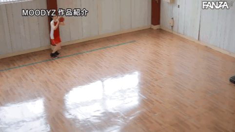 AV界的三井壽！七村るか(七村流花)要在床上和你鬥牛！