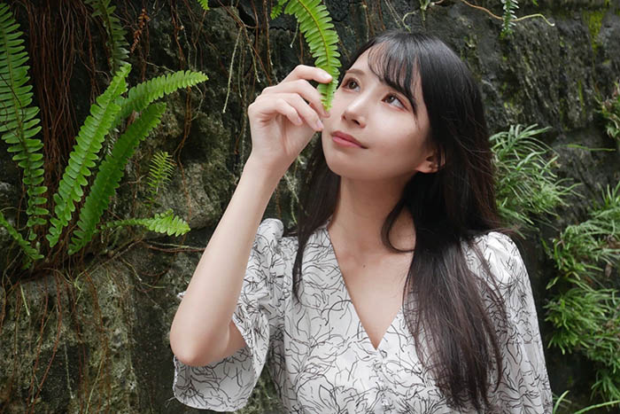 出道前只和兩人上床的她⋯這次要直接將性經驗變成雙位數了！ …