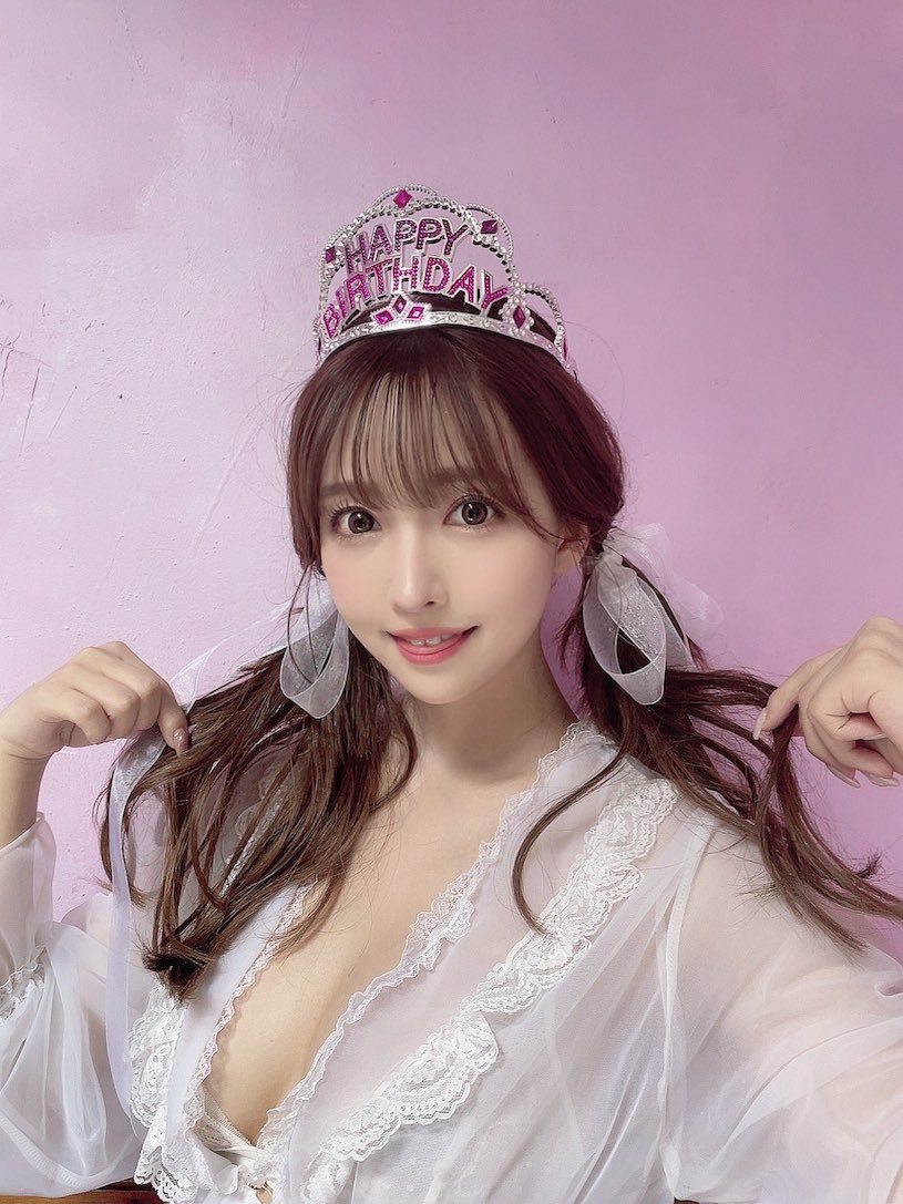 女神「三上悠亞」露巨乳歡慶生日，震撼宣布「超重大消息」！