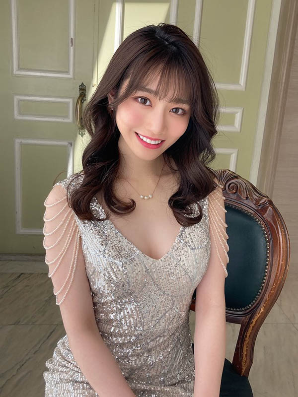 發文問“E奶河北彩花正到太誇張”，網狂刷：口技超熟，邊吃邊吸！