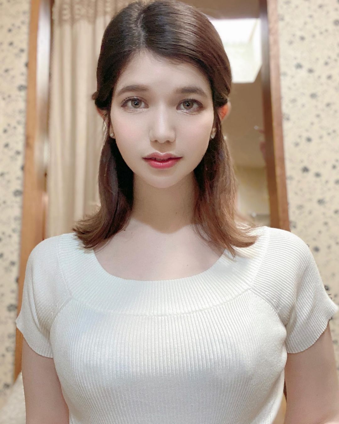 超激烈play！ F罩杯混血正妹「ローレン花戀」慘被調教到失禁痙攣！