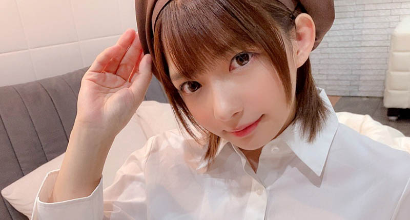 引退11個月又復出？豐乳「18歲系女優」壓力很大最窮時戶頭剩7000元