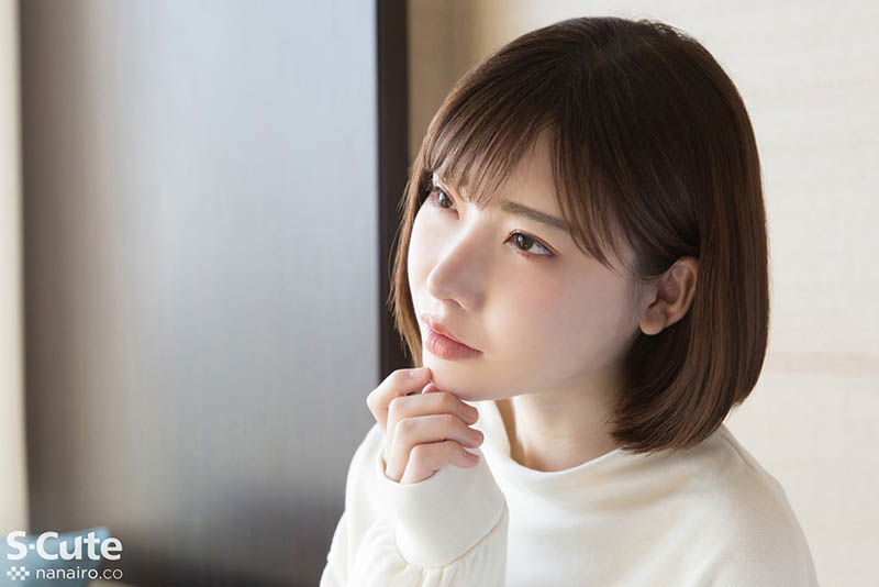 被爸媽抓到拍AV⋯深田えいみ當下的反應是?