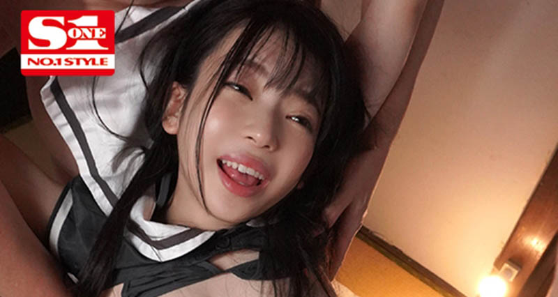 媽媽再婚後過世！ 148公分小馬「槙いずな」參加糜亂家族聚會