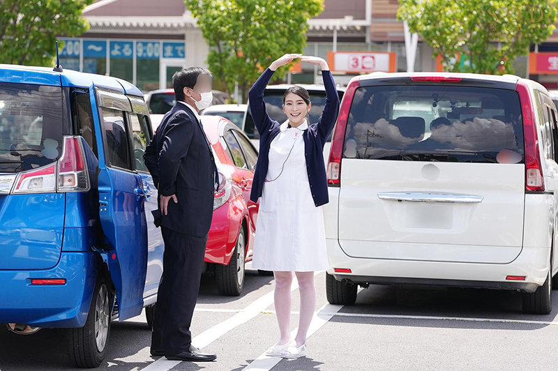 上了魔鏡號⋯本莊鈴隨機搭訕影迷給中出！