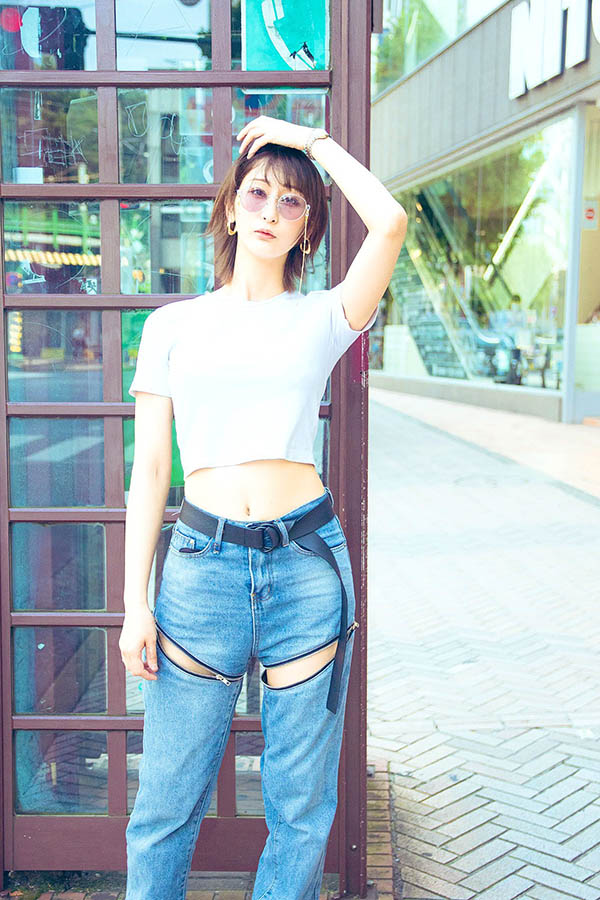 解密!那位身高173公分、G罩杯、超火辣的內衣模特兒MIRAI是? …