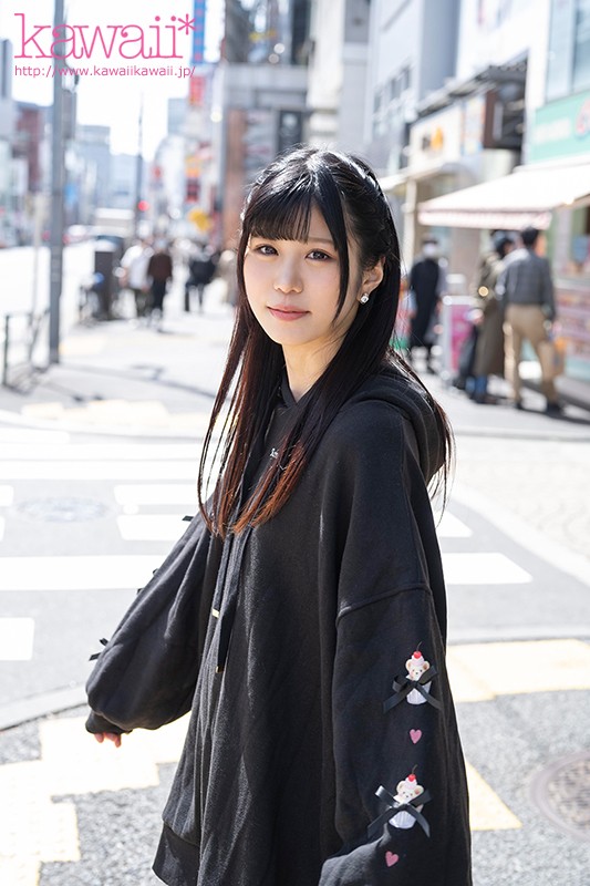 砲友老用同一招…這個在可麗餅店打工的女孩膩了所以挑戰螢光幕！ …