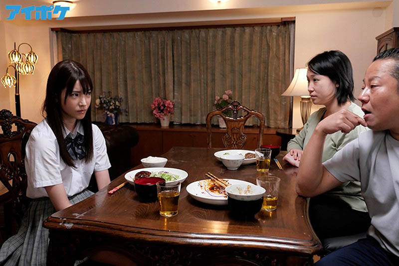 媽媽再婚對像是變態歐吉桑！ 「楓カレン」慘遭繼父每天強暴，屈辱中忍不住高潮了！