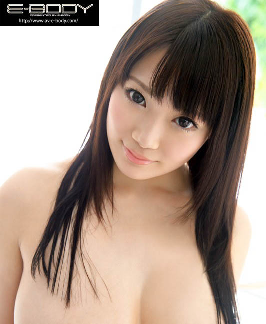 無碼界大型新人！解禁出鮑的I罩杯巨乳「羽海野まお」是？