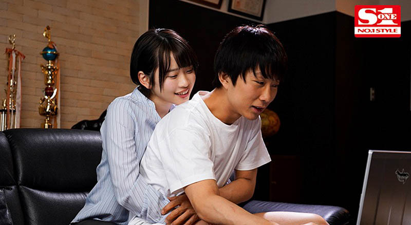 獨處的辦公室...憧憬女上司「架乃ゆら」主動誘惑童貞男，肉體加班大戰到早上！