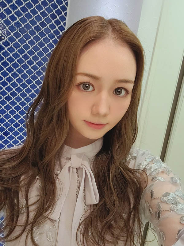 令人感動的Body！絕對正義的混血天使！ SOD STAR最強的異次元美少女現身！ ……