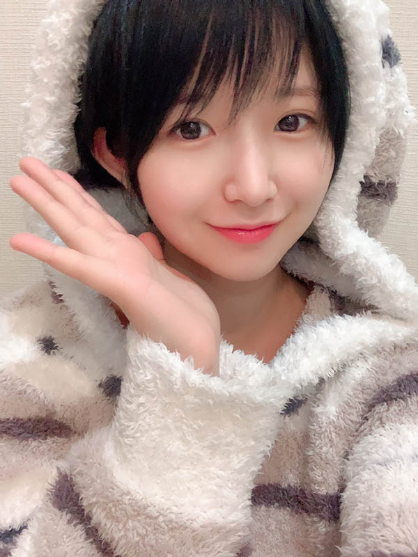 在暗戀的青梅竹馬面前⋯⋯深田結梨被三洞了!