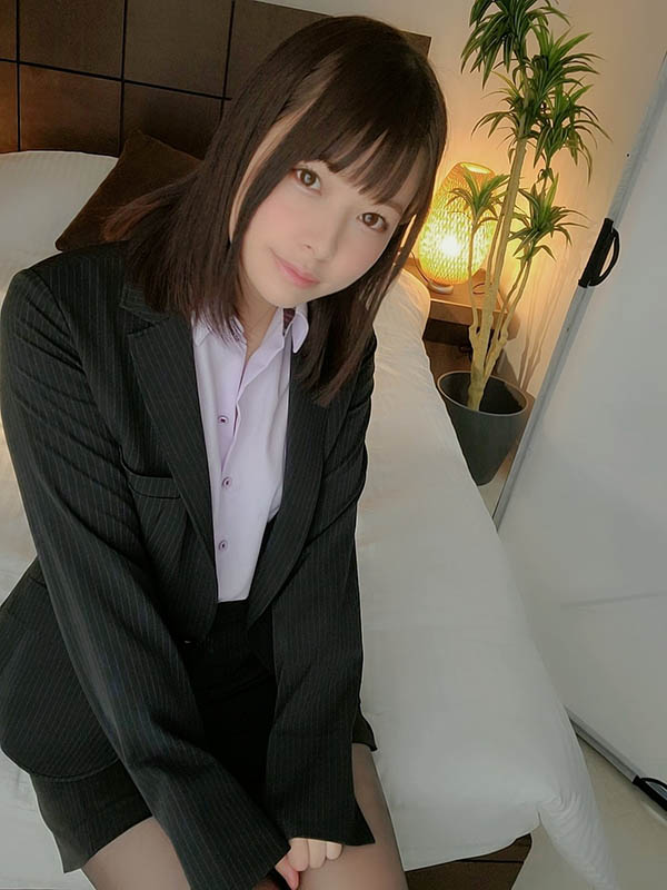 出差強迫同房！稚嫩OL「八木奈々」遭討人喜歡的主管「灌醉硬上」調教到天亮！