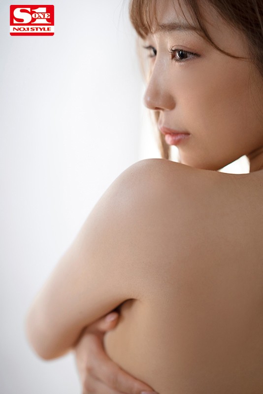 邪惡帝國又添一猛將！ S1新人「小宵虎南」出陣超胸狠「H杯巨乳」整個不講武德