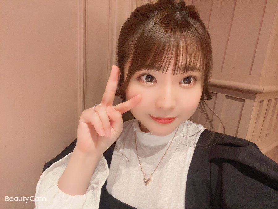 蕾絲解禁! D奶大學美少女「仲澤百華」最新作初次挑戰百合3人亂搞!