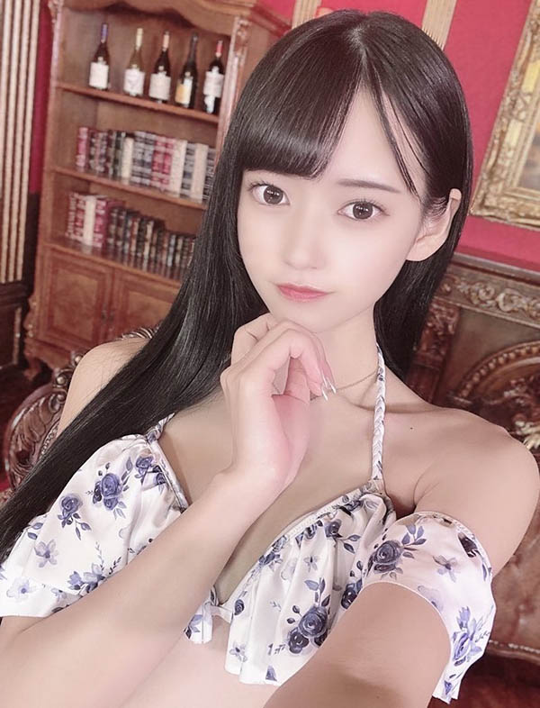 C奶新人「八掛海」成人式後尺度更惹火,「青春肉體搭配紅絲襪」太犯規!