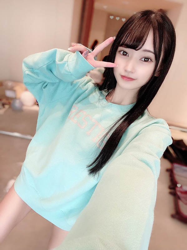 C奶新人「八掛海」成人式後尺度更惹火,「青春肉體搭配紅絲襪」太犯規!