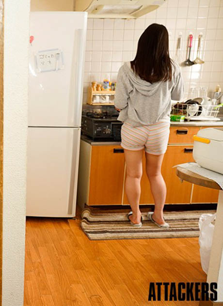 女友的姊姊「日下部加奈」胸部超級大...經不起誘惑與她「中出到天明」!