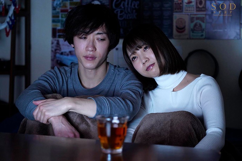 遠距離戀愛女友「戸田真琴」在有限的時間內瘋狂做愛要求中出