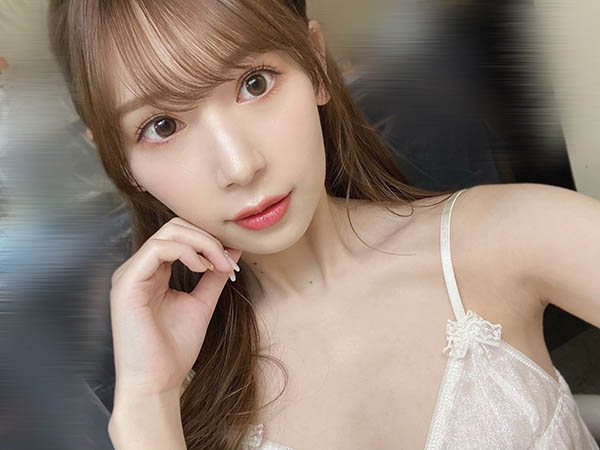 悲劇NTR！交往一個月的女友「明里つむぎ」被輕浮學長無套還拍性愛片！