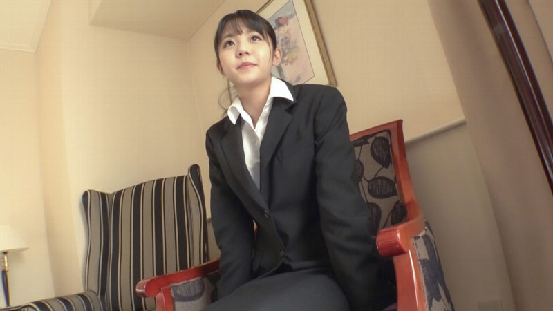 換上套裝穿上絲襪⋯永野いち夏的生涯大變化？