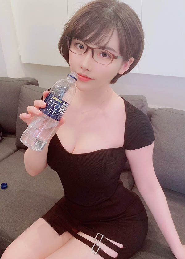 再次化身為鬼怪！ E奶人氣AV女優「深田詠美」本週VR新作演出深山雪女冰冷榨精！