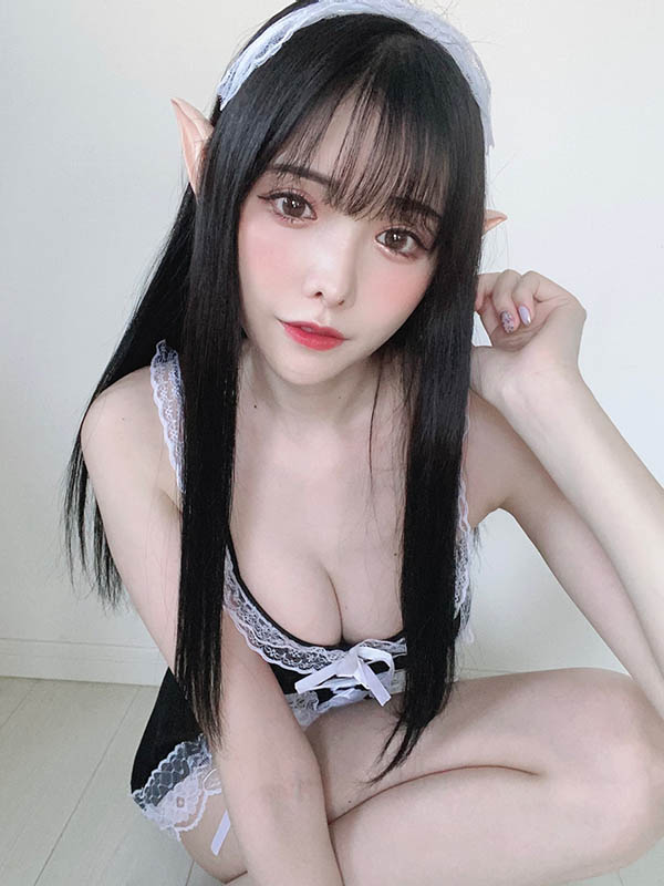 正妹女神「橋本有菜」爆乳熊熊裝太誘惑，「白嫩深溝」給粉絲好大誠意！