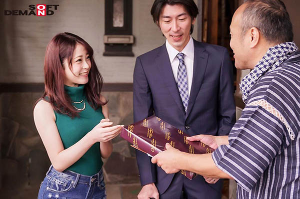 嫁到鄉下的巨乳人妻「希代あみ」嫌老公早洩被鄰居老頭襲擊後迷戀上奇怪性癖！