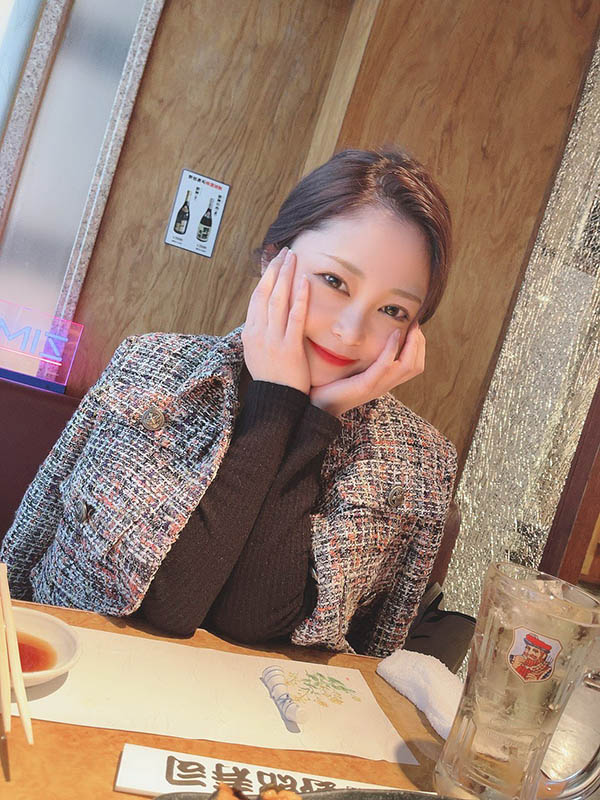 嫁到鄉下的巨乳人妻「希代あみ」嫌老公早洩被鄰居老頭襲擊後迷戀上奇怪性癖！