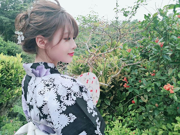 正妹OL同事「相沢みなみ」總是不小心​​露出內褲！原來是想被全公司男同事教訓啊