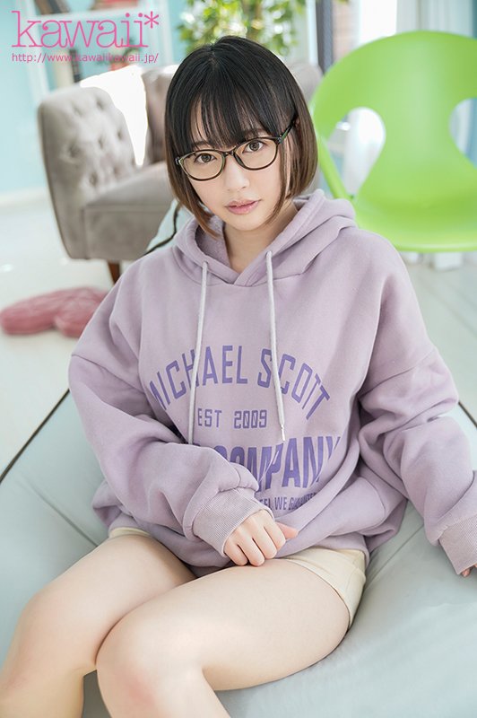 超宅眼鏡妹被動漫害慘「性觀念嚴重偏差」 短髮+誘人大奶...抖M體質最棒