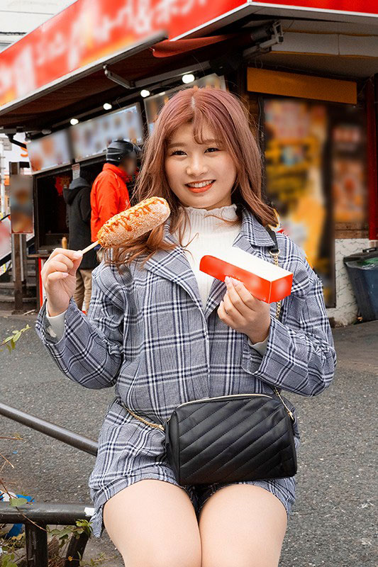 解密！那位把頭髮染成粉紅色、為了籌措旅費而下海的韓流女子是？