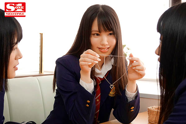 好想要零用錢!制服巨乳美少女「山崎水愛」跟中年大叔「鮑鮑換包包」!