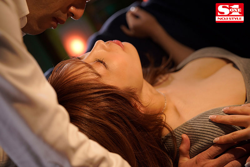 神乳接班人「小宵虎南」濃密體液性愛一摸就高潮「超敏感體質」整個快被男優給玩壞